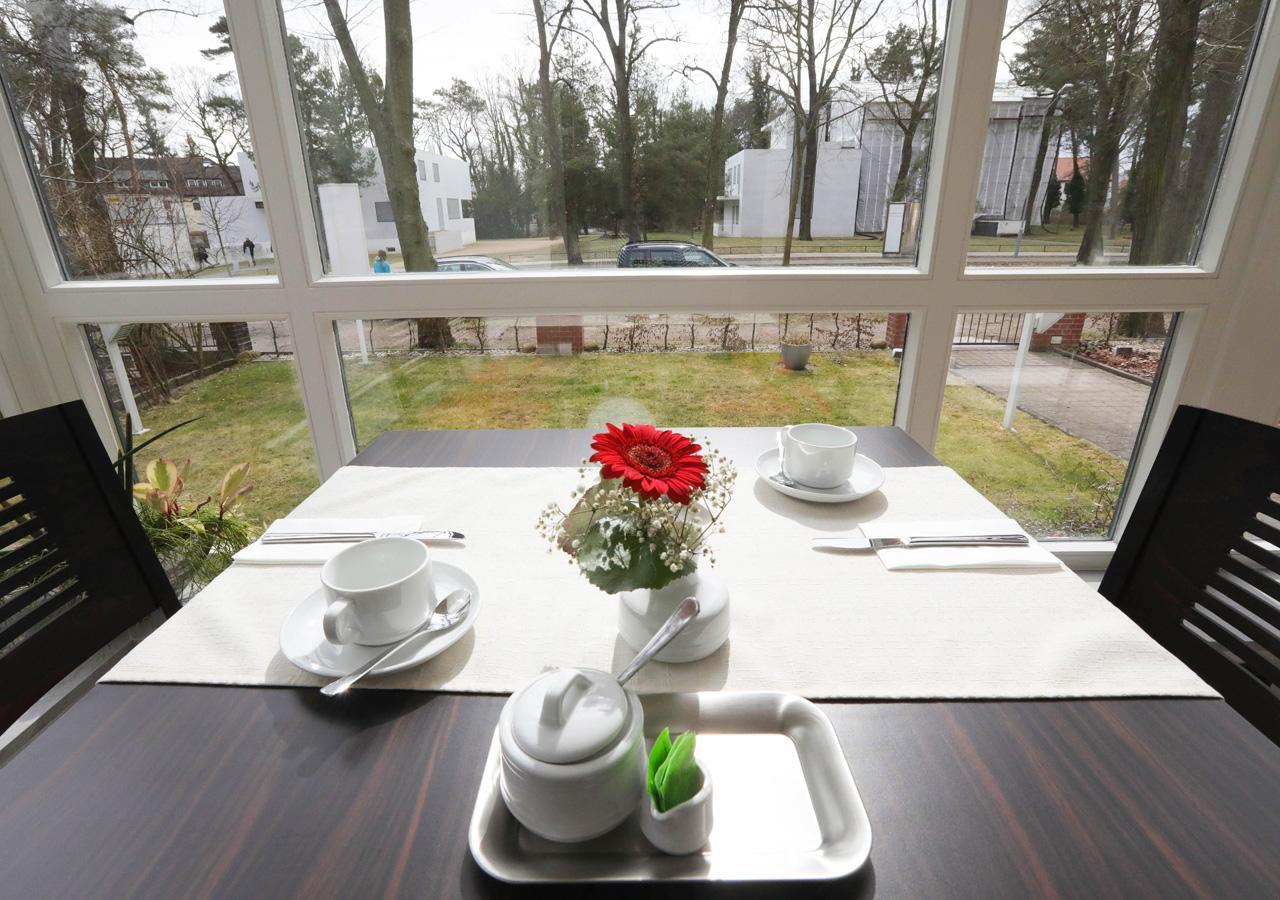Hotel 7 Saeulen Gmbh Dessau-Rosslau Exterior foto